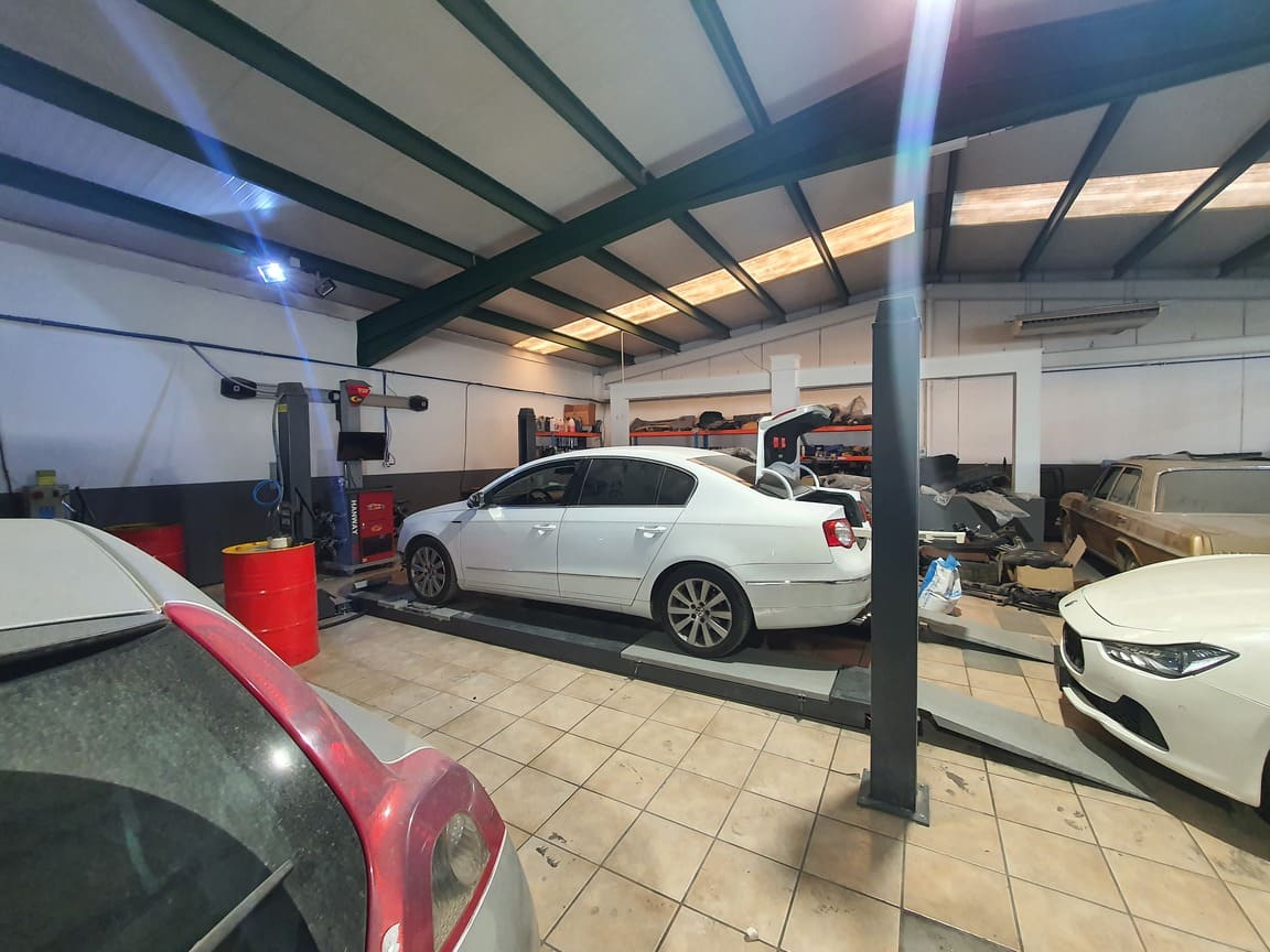 Taller Chapa y Pintura Granada | Vallauto C.B