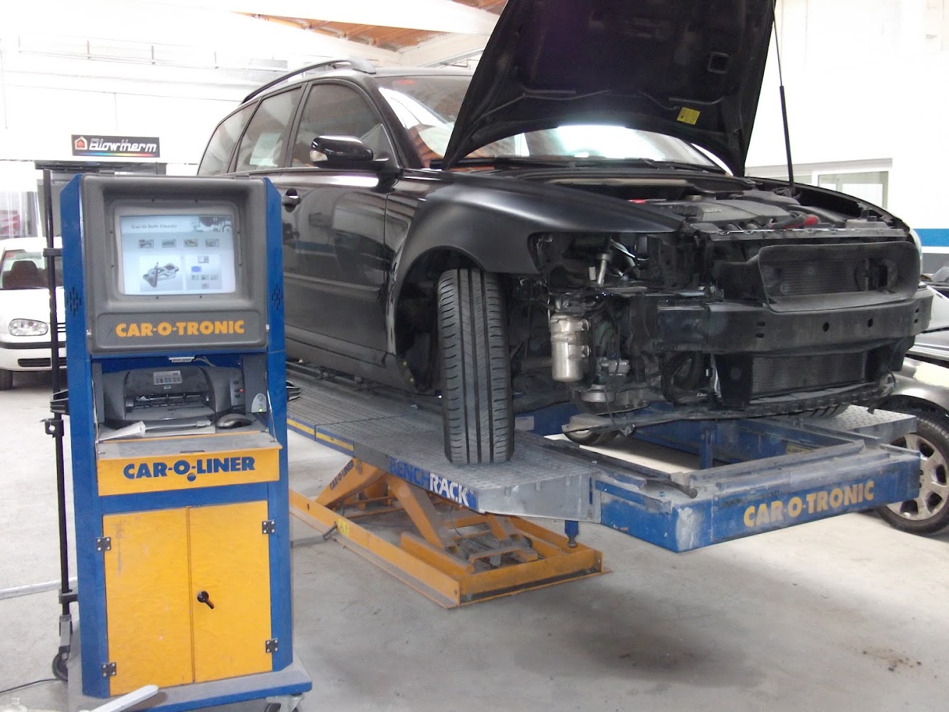 Taller de planxa i pintura J Miquel