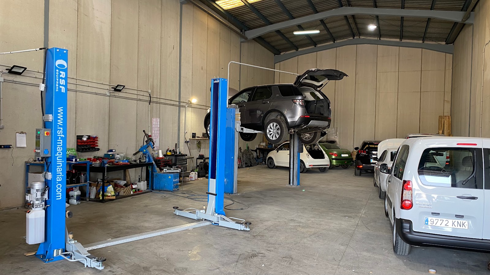 Grupo AutoPro | Taller de Chapa y Pintura en Málaga - Taller de Mecánica Rápida en Málaga